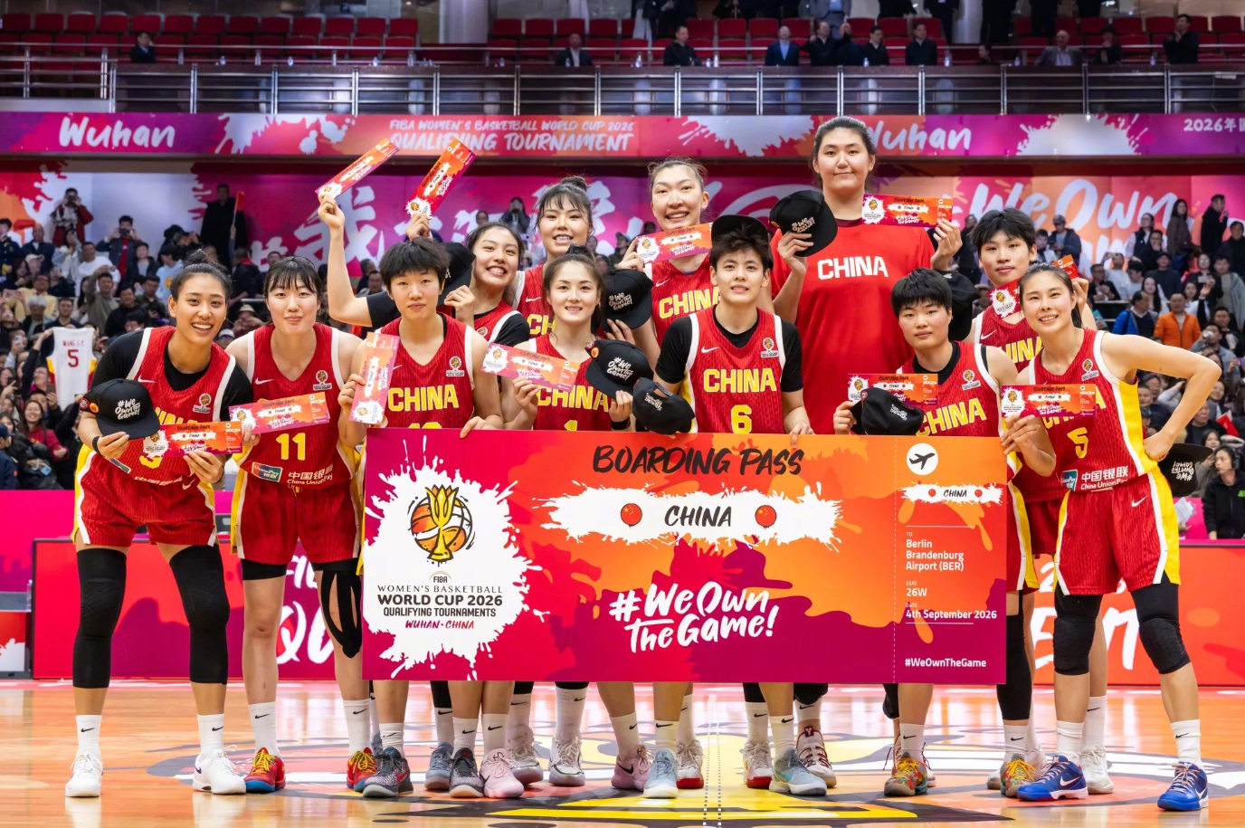 开云APP-两分钟9分+决胜5分！女篮31岁王牌连献关键球 隋菲菲：少有大心脏